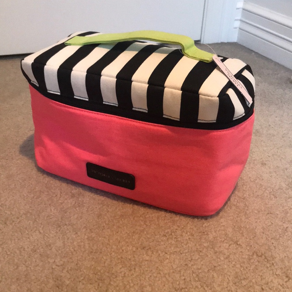 Victoria’s Secret Travel Bag